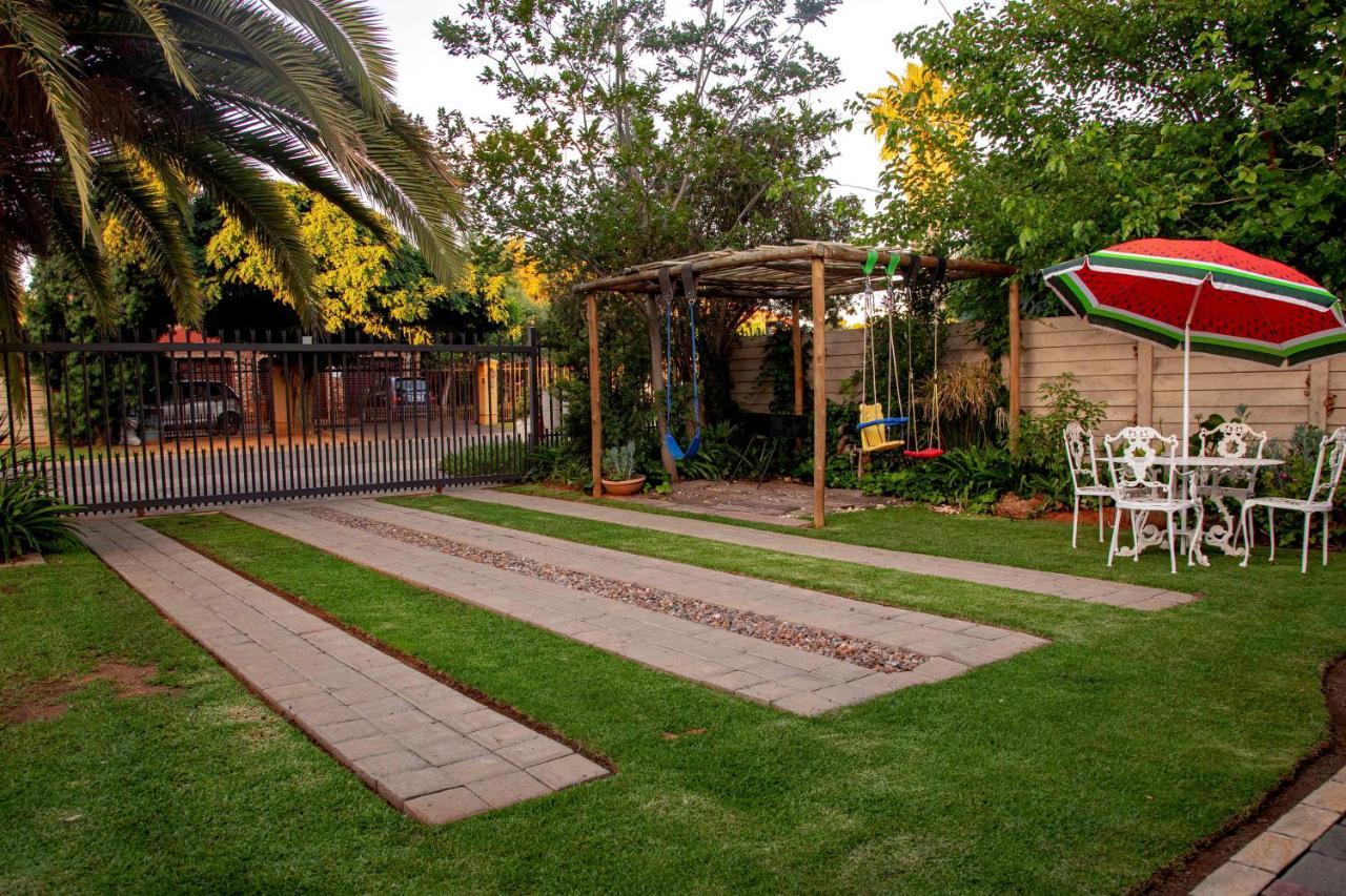 Melsetter'S Guesthouse Bloemfontein Exterior foto
