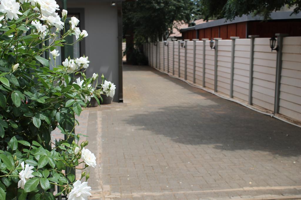 Melsetter'S Guesthouse Bloemfontein Exterior foto